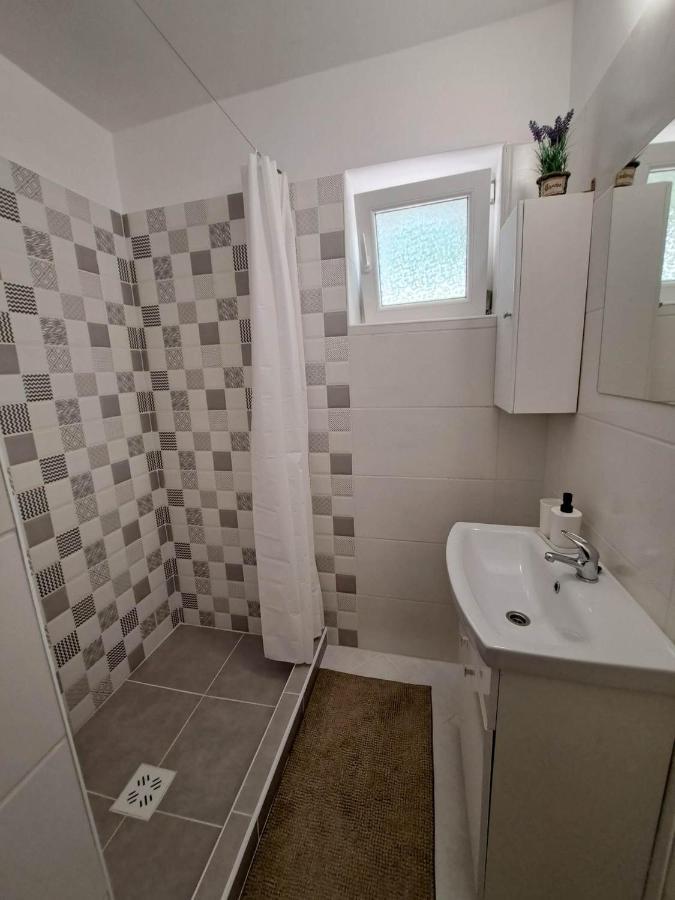 Milla Apartmanok Eger Eksteriør billede