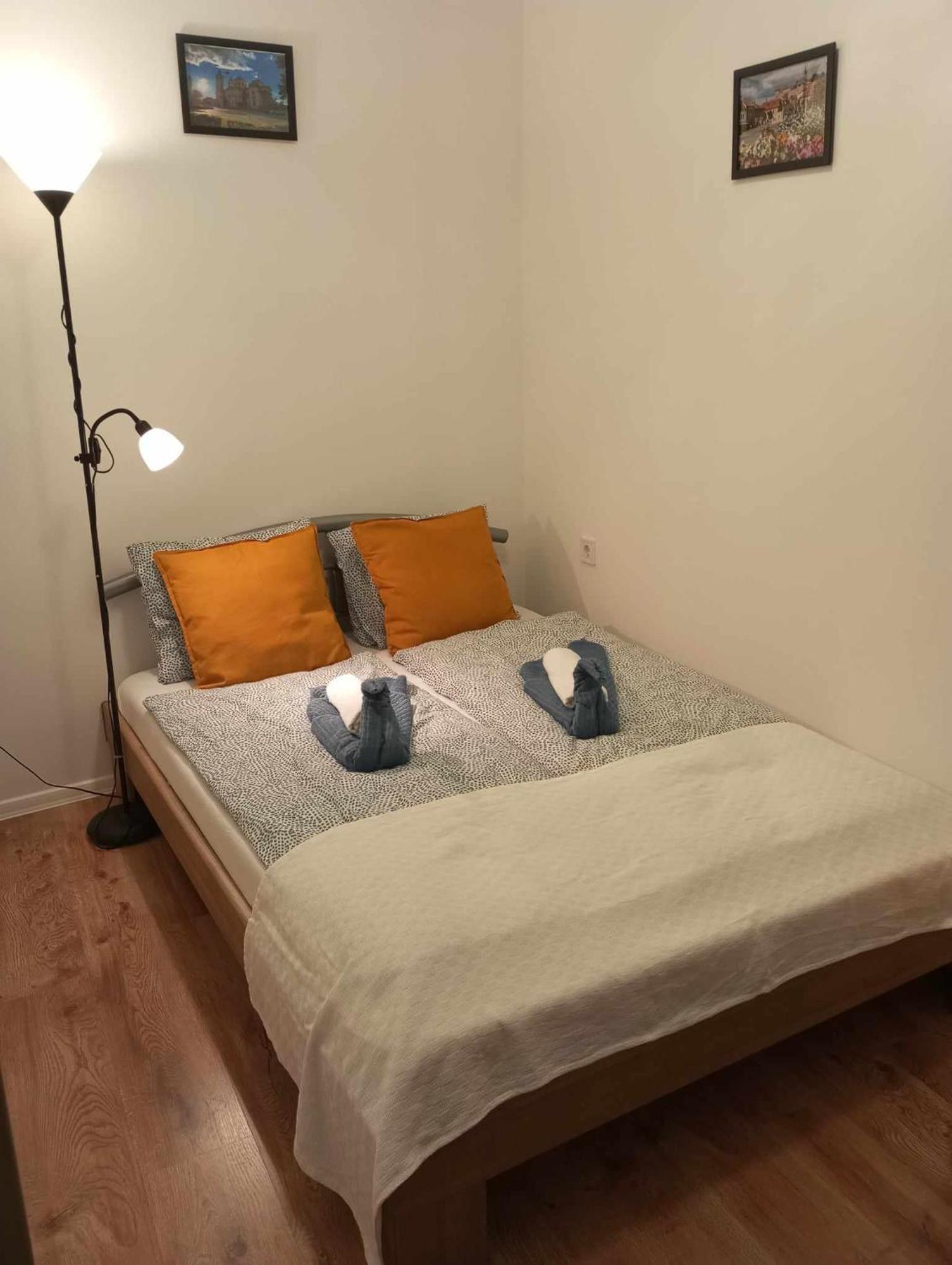 Milla Apartmanok Eger Eksteriør billede